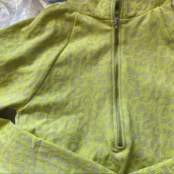 NWT Free People Leopard Layering Lime Long Sleeve - Picture 7 of 7